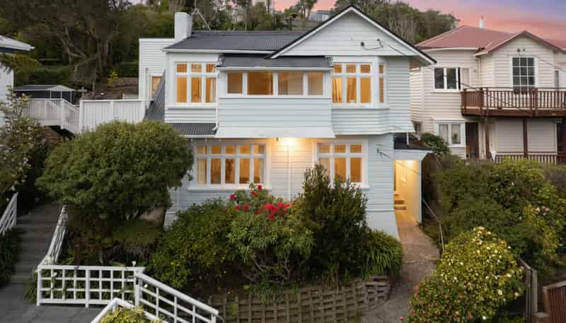 142 Kelburn Parade, Kelburn