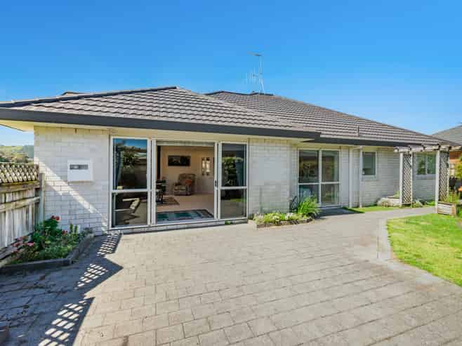 1 Harvest Court, Paraparaumu