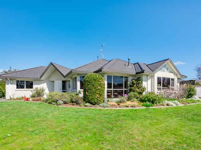 1 Harvest Court, Paraparaumu