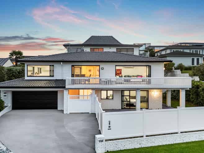 33b Parr Terrace, Castor Bay