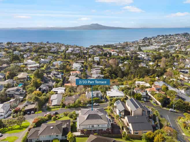 33b Parr Terrace, Castor Bay