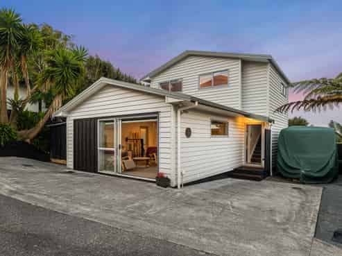 45A William Bayes Place, Red Beach