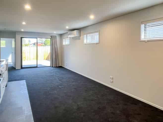 16 Oakmill Drive, Casebrook