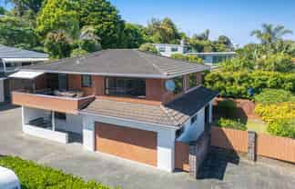 54a The Circle, Manly