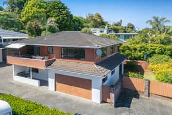 54a The Circle, Manly