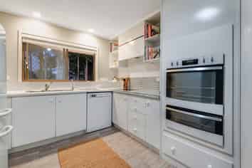 54a The Circle, Manly