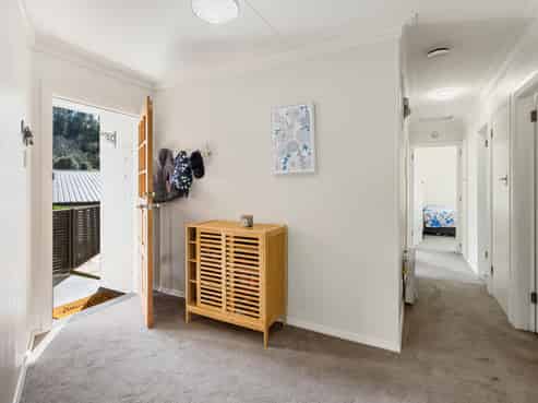 17 Colquhoun Street, Glenross