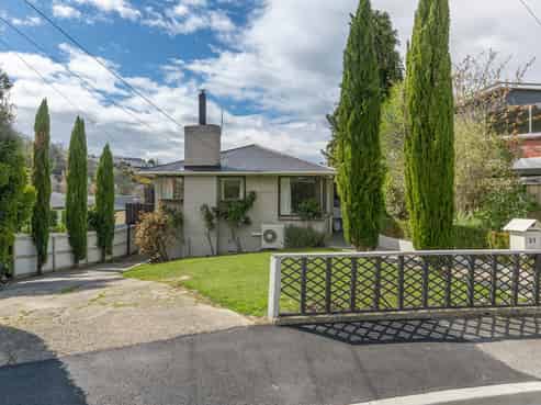 17 Colquhoun Street, Glenross