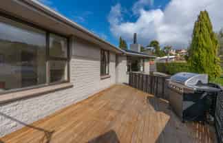 17 Colquhoun Street, Glenross