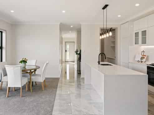 20 Allan Avenue, Lytton West