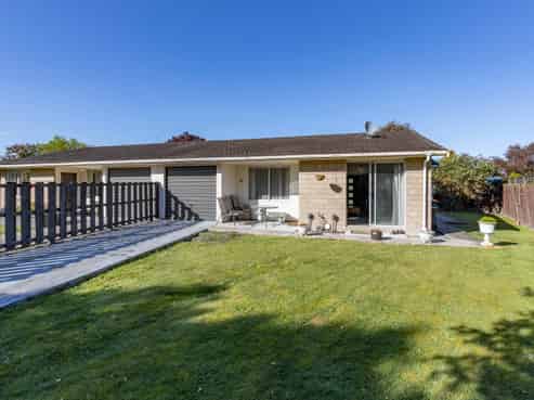 1/20 De Bloge Place, Burwood