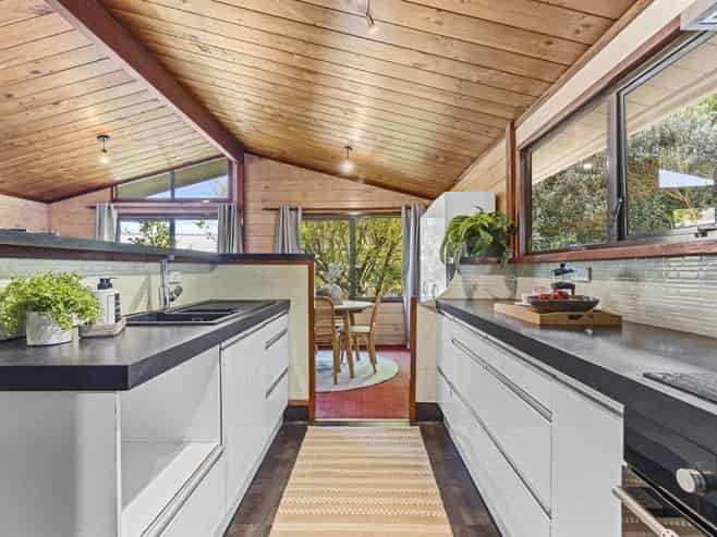 23 Ambury Place, Merrilands