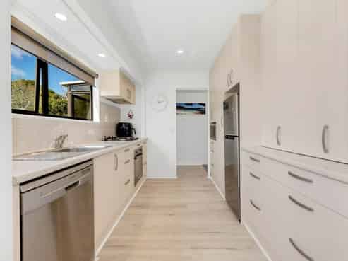 4 Julia Way, Beachlands