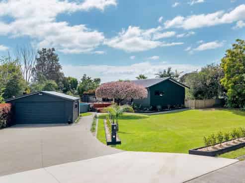 4 Julia Way, Beachlands