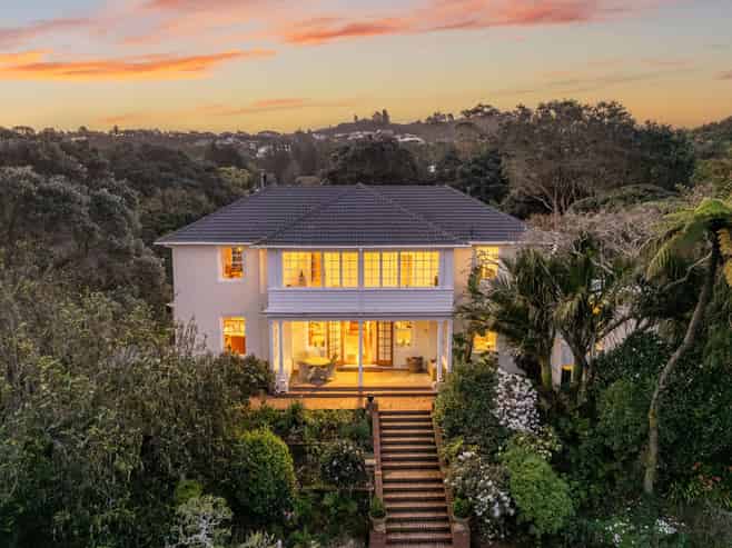 59 Wairere Road, Belmont