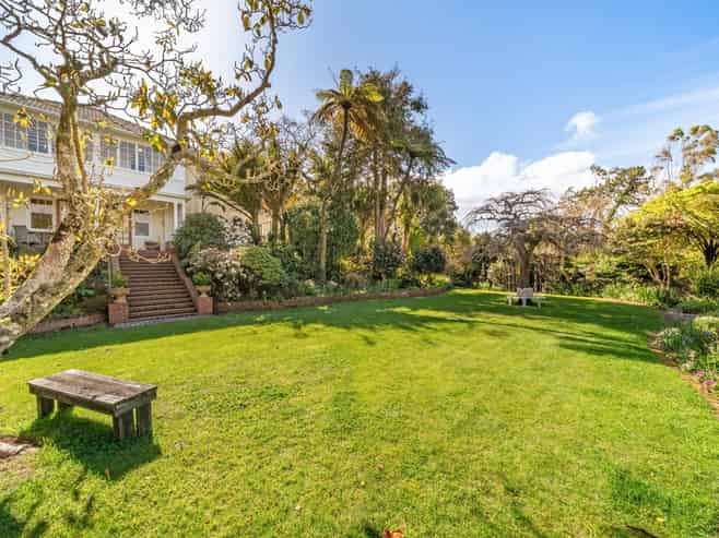 59 Wairere Road, Belmont