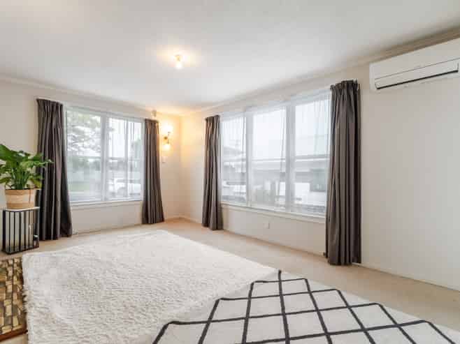 27 May Road, Mount Roskill