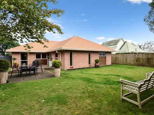 59 Harrowfield Drive, Harrowfield