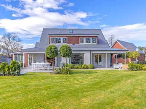 519 Avonhead Road, Avonhead