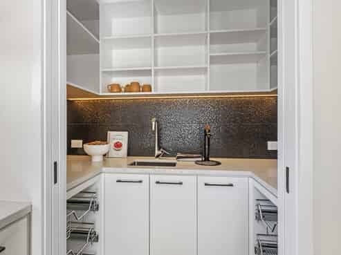 519 Avonhead Road, Avonhead