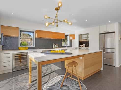 519 Avonhead Road, Avonhead