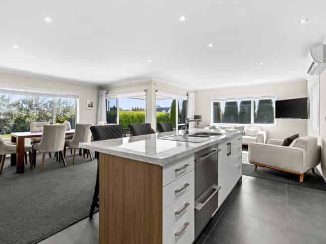 1 Whakatomo Place, Havelock North
