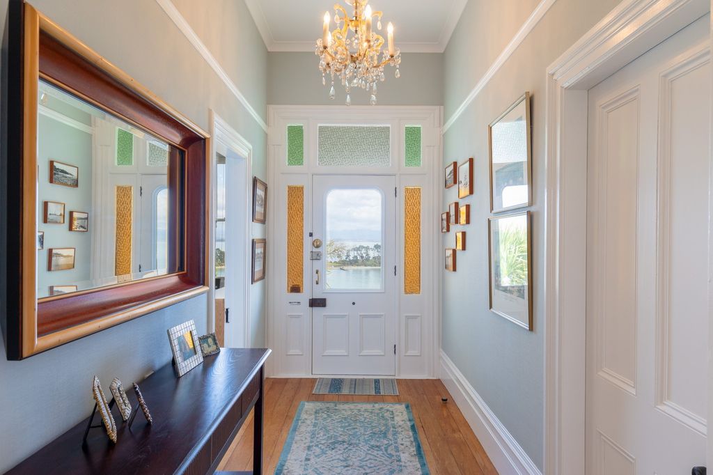 Elegant Renovation, Timeless Character 3