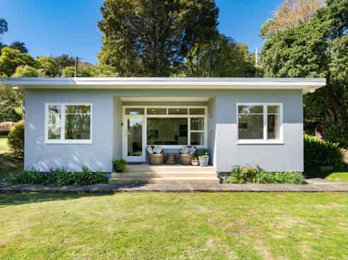 10 Crescent Street, Purakaunui