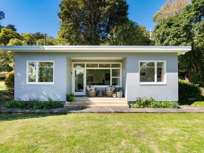 10 Crescent Street, Purakaunui