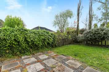 1/27 Brookfield Avenue, Onehunga
