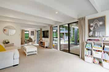 2/5 Eugen Place, Bayview