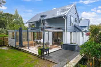 2/5 Eugen Place, Bayview