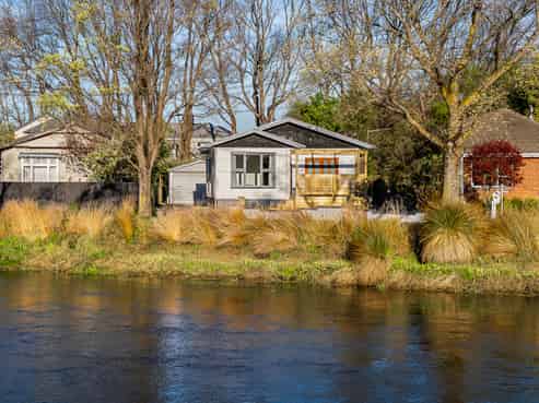 95 Clarendon Terrace, Woolston
