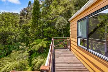 55 Whatipu Road, Huia