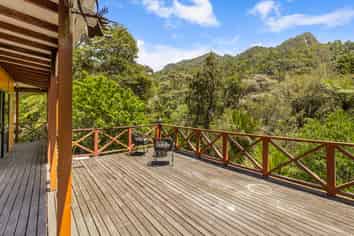 55 Whatipu Road, Huia