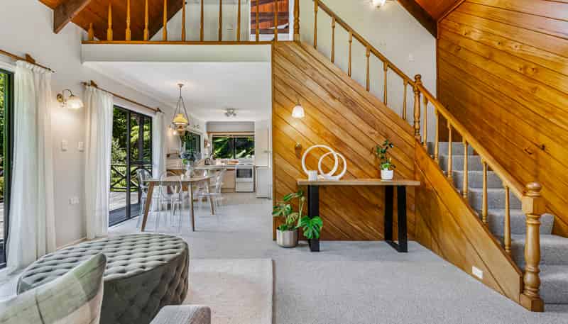 55 Whatipu Road, Huia