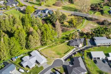 13 Larches Lane, Kinloch
