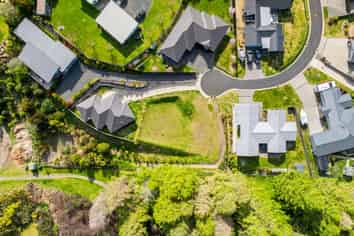 13 Larches Lane, Kinloch