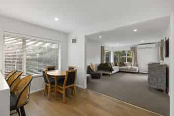 384 Yaldhurst Road, Russley