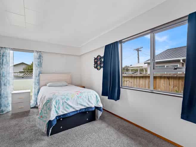 12A Armstrong Avenue, Woodhill