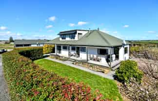 6 Martingale Drive, Kingseat