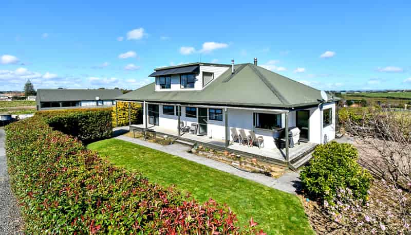 6 Martingale Drive, Kingseat