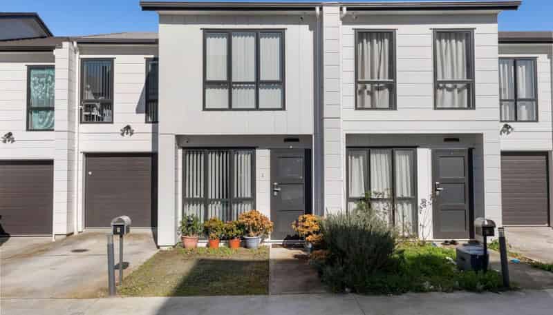 9 Lovely Lane, Manurewa