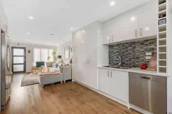9 Lovely Lane, Manurewa