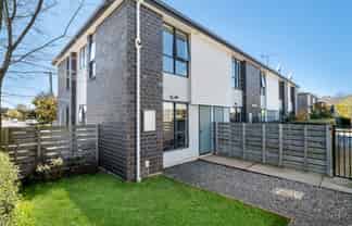 1/14 Buffon Street, Waltham