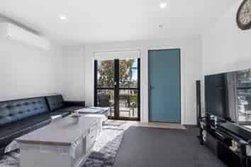 1/14 Buffon Street, Waltham