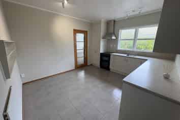 2/29 Middle Road, Havelock North