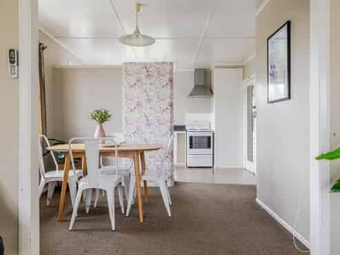 10 Stoke Place, Awapuni