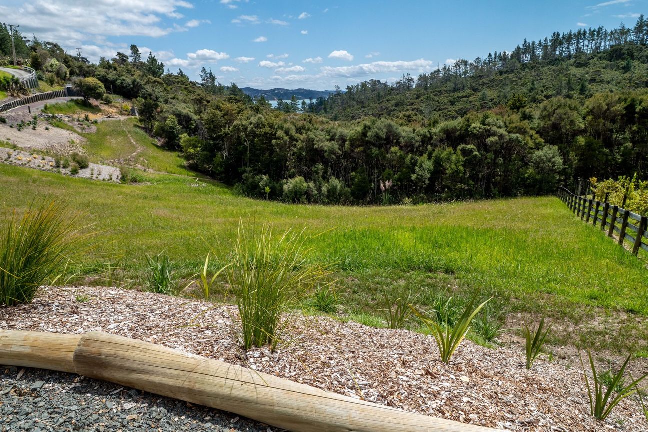 Build Your Dream Home in Russell - Vista 5