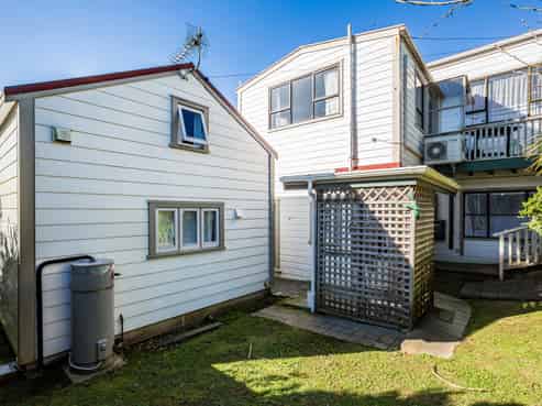 81 Northland Road, Northland